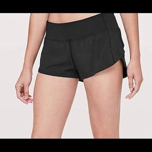 Black Lululemon Speed Up Short 2.5”